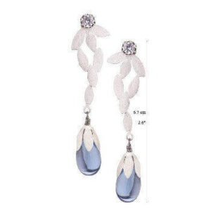 Yvone Christa Solid Handcutted Lotus Chandelier Es016 Orecchini